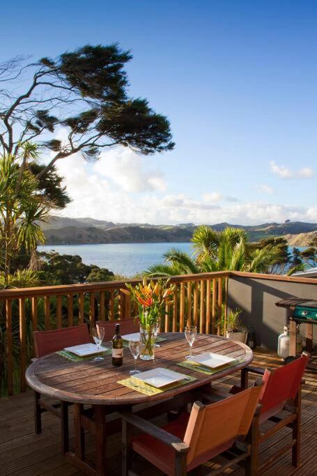 Orca Lodge Raglan Kültér fotó
